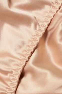 SKIMS Woven Shine Scrunchie Scoop Bralette – Pink Sand – Soft-BH Aus Stretch-Satin ,Puder 7 SKIMS Woven Shine Scrunchie Scoop Bralette – Pink Sand – Soft-BH Aus Stretch-Satin ,Puder -Skims Verkaufsgeschäft w920 q60 142