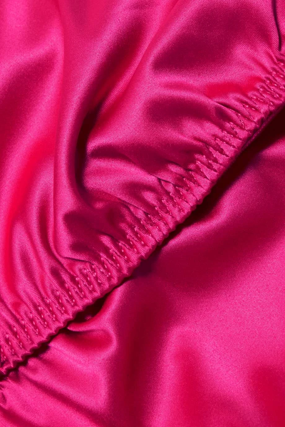 SKIMS Woven Shine Scrunchie Scoop Bralette – Raspberry – Soft-BH Aus Stretch-Satin ,Pink 4 SKIMS Woven Shine Scrunchie Scoop Bralette – Raspberry – Soft-BH Aus Stretch-Satin ,Pink – Bild 4