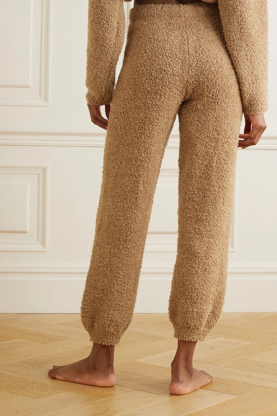 SKIMS Cozy Knit Jogger – Camel – Jogginghose Aus Bouclé 3 SKIMS Cozy Knit Jogger – Camel – Jogginghose Aus Bouclé – Bild 3
